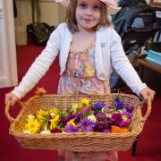 ecc_2014-04-20-easter_01