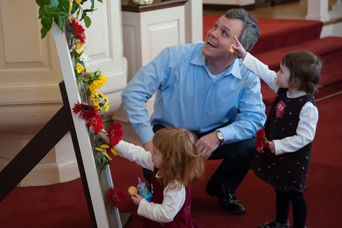 2015-05-15-easter-nichols-family-flower-cross