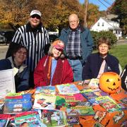 2015-10-31-HalloweenStrollBookTable
