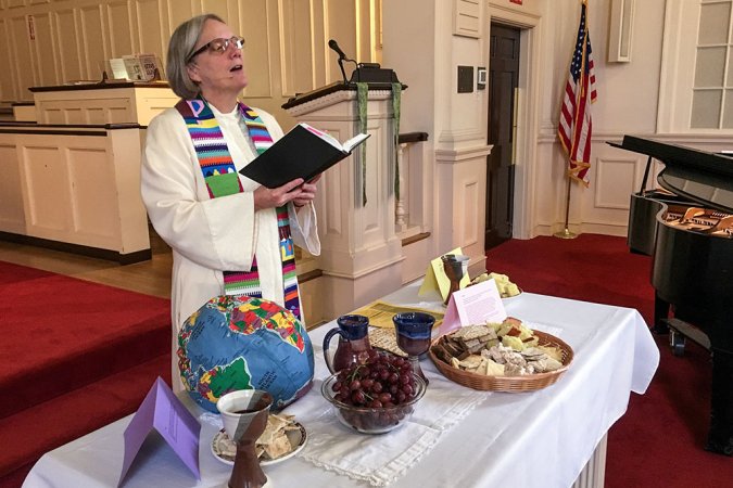 We observed World Communion Sunday with a Communion "buffet." Breads from around the world were placed at stations throughout the Sanctuary.
