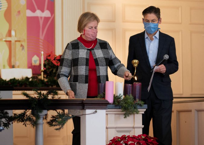 2021-12-12-Love-candle_web